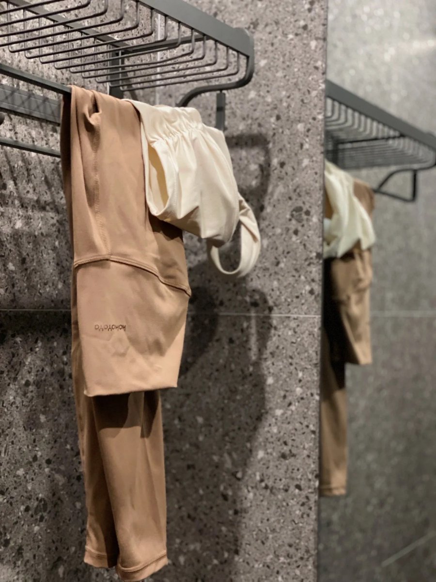 Roy7f4dr0's tweet photo. I like the way of life that I create and live by myself🍓 https://t.co/3XzUPAMYSM