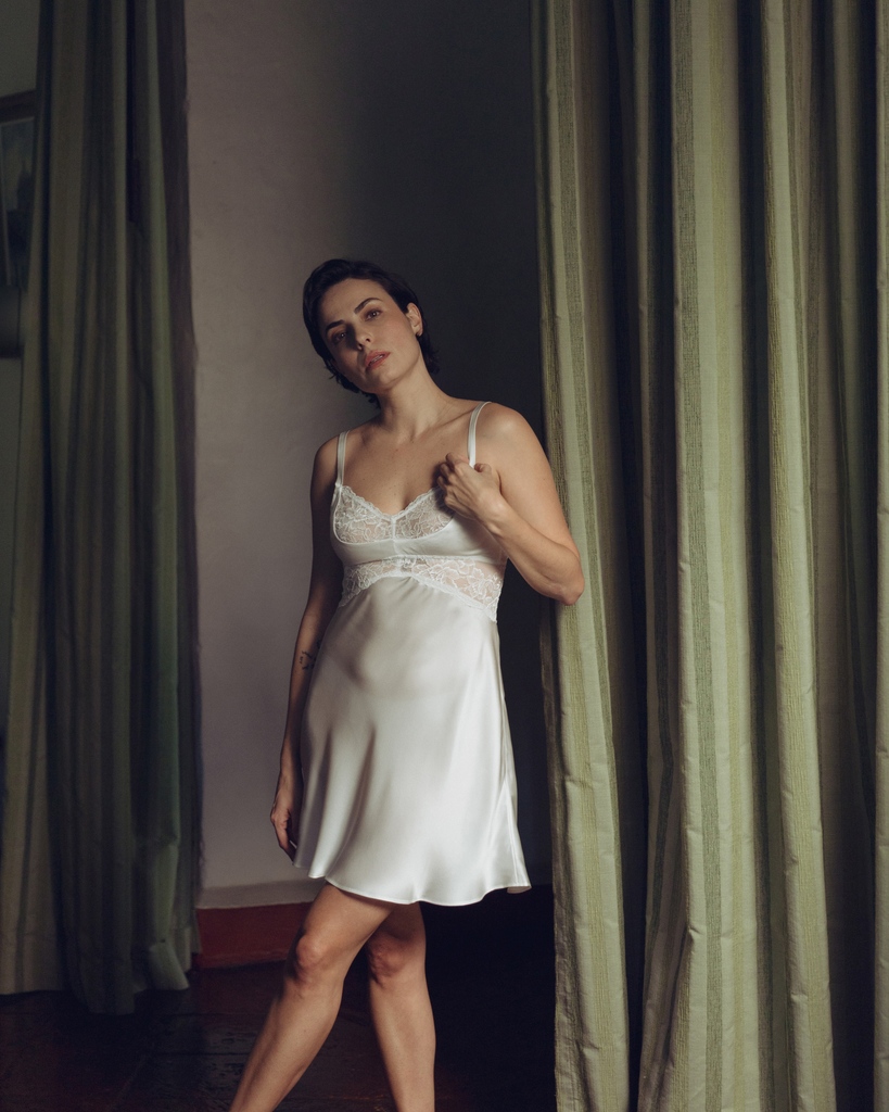 NK_iMODE's tweet photo. Treat the special lady in your life to something that will make her feel elegant and confident this Valentine's Day.
Discover the Morgan Cradle Bust silk chemise she's sure to love: https://t.co/PPGQcpaDHd
#nkimode #beyondthesheets #vancouver #designedincanada https://t.co/w5VSdrPBv7
