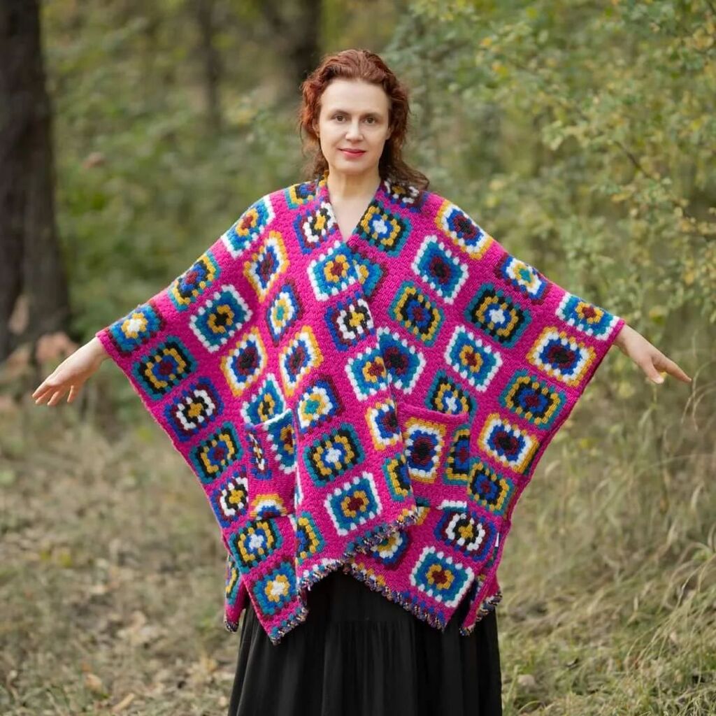 Our vibrant poncho cardigan is going to Arizona!
I hope it brings blooming spring vibes 🌺
.
.
.
#bohofashionstyle #bohohippiechicstyle #bohostyle #hippieclothes #bohemianhippie #bohohippiestyle #bohohippiestyle #bohofashion #bohohippie #bohohippy #bohemianstyle #bohohippiest…