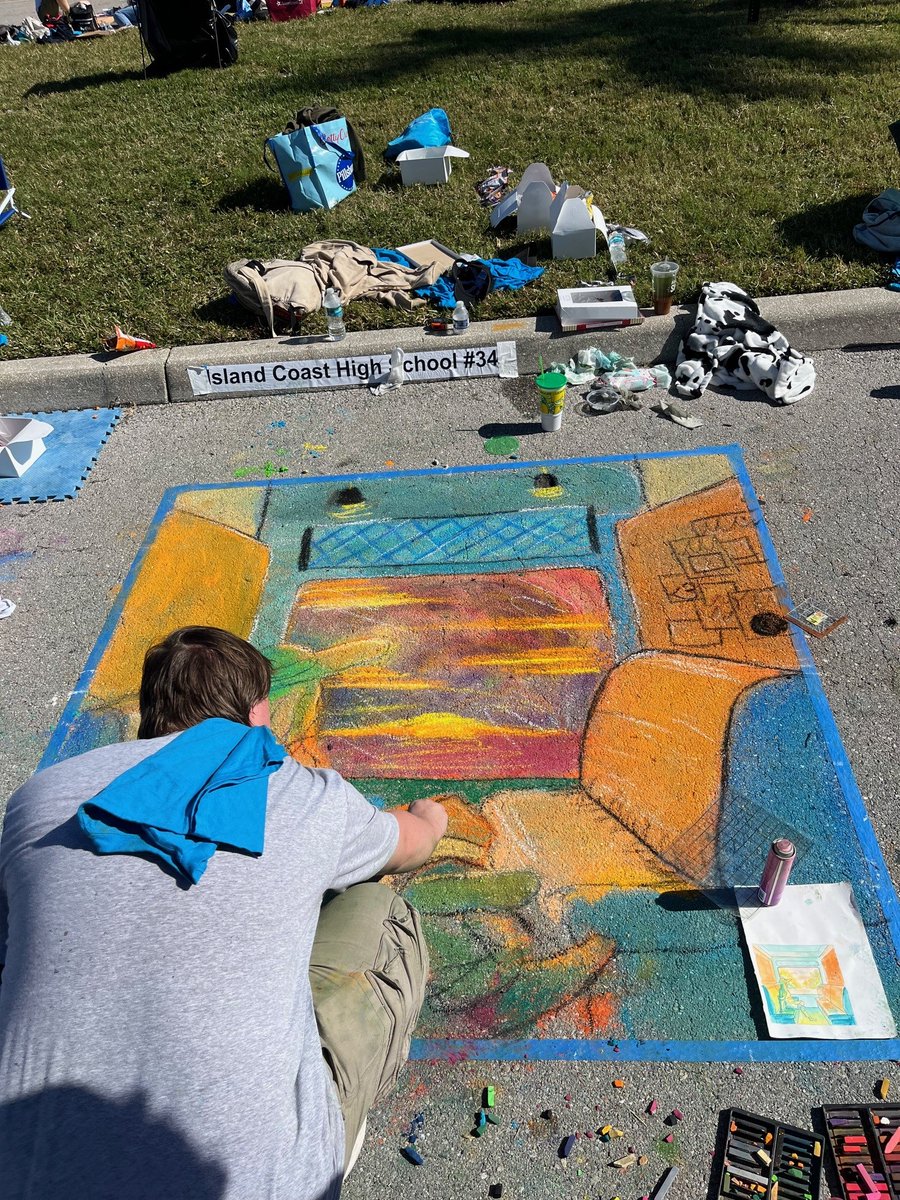 ichighschool's tweet image. So proud of our Gator artists who took part in Artfest this Saturday! The creations they presented at the Chalk Block were amazing! #GatorFamily #Chalkart #youngartists #Coastlife #ICHS 💚🐊💛