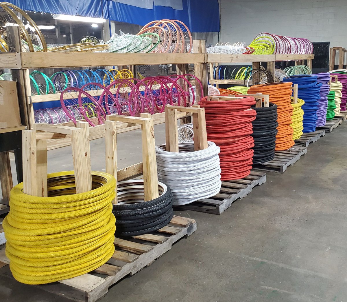 Pick the color wheel you'd love to see on your bike!