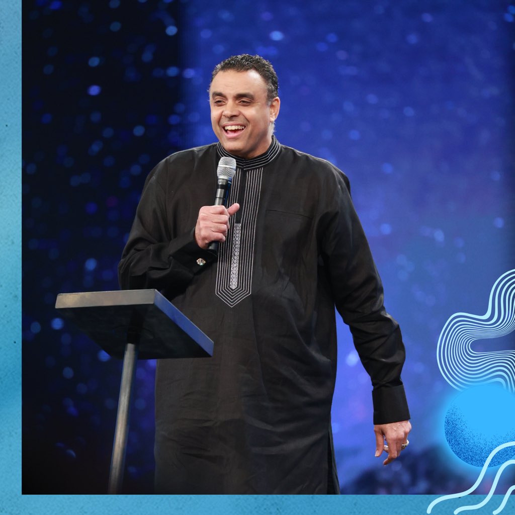 EvangelistDag's tweet photo. Enjoy these highlights from a special weekend in Singapore at City Harvest Church!

On Saturday the preaching was focused on why we must lose, suffer, sacrifice and die to self in order to be more like Christ so we can enter a new realm of fruitfulness!

#LiveFromSingapore #DHMM https://t.co/t3uIc5ywlz