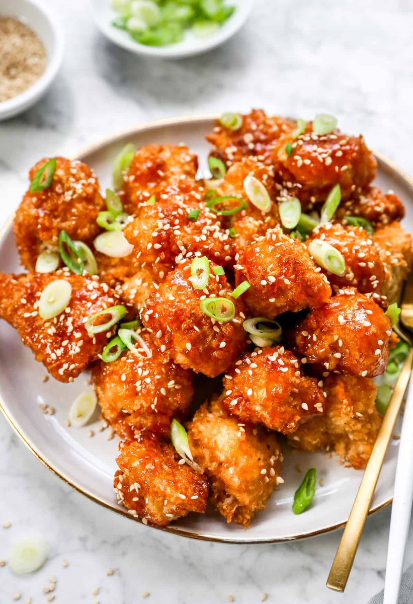 jessinkitchen's tweet photo. Sweet &amp; Sour Cauliflower Wings 😍😍 This recipe is a twist on a popular takeout order! They’re crispy, crunchy and coated in a sweet and sour sauce with just a few ingredients! #veganrecipes #veganfood

https://t.co/SFUml9Qgyu https://t.co/KT7vDHGwlS