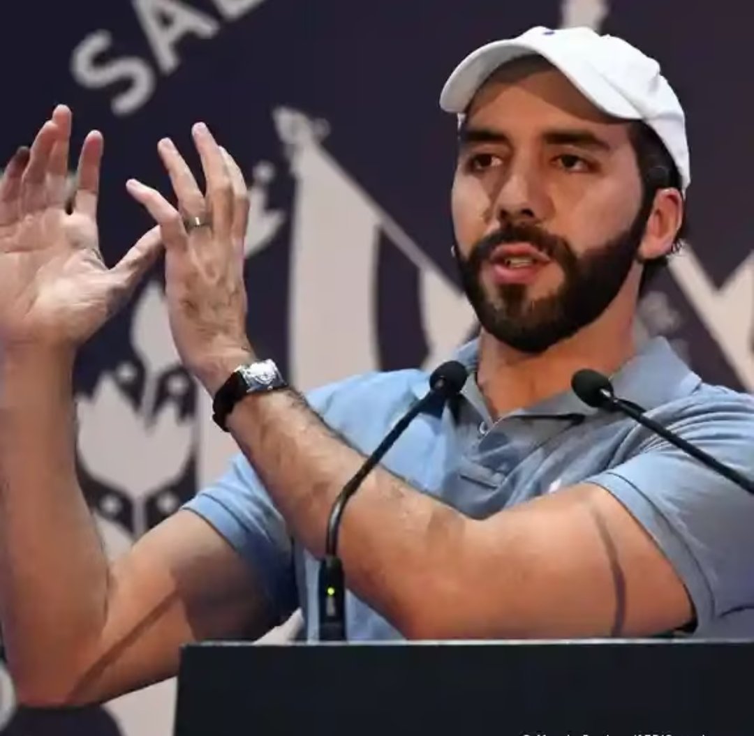 Pedimos un <a href="/nayibbukele/">Nayib Bukele</a> mexicano, un hombre sin compromisos ni ataduras con el crimen organizado, un hombre de manos limpias que no sea complice ni testigo de lo atroz, tengo fe, llegarán tiempos mejores a mi méxico, enhorabuena Nayib. Enhorabuena al Salvador. 💙 Vida y Familia