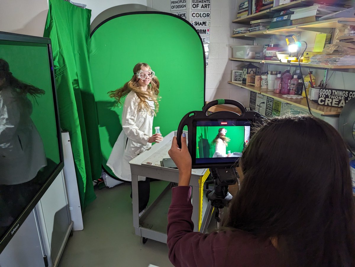 MolloyCanHelp's tweet photo. How does your child learn science, teamwork, and technology?  
Why, we make cell biology super hero movies of course! @PVCplacetobe #stem #biology #steam #innovation #education https://t.co/en7DvF5R13