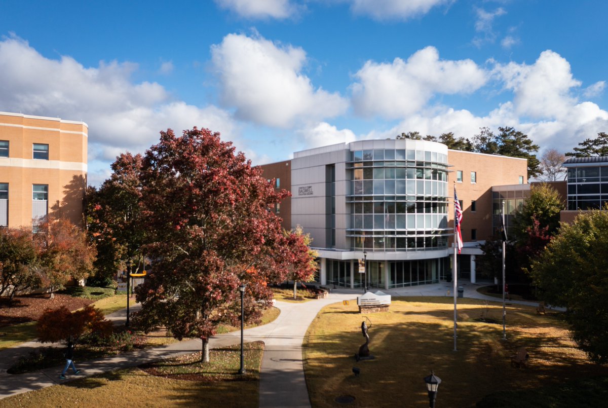 Come join and lead a fantastic group of dedicated educators at Kennesaw State University! We are looking for a new Director of the School of Instructional Technology and Innovation. Please apply now if you are interested! tinyurl.com/bdzahjtt