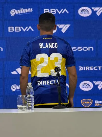 NTCachengue's tweet photo. DON DATO
PREVIA
#CopaDeLaLiga F.3
#Tigre vs #Boca
@fpp_ok
@Cadena_Xeneize
Nuevos dorsales en #Boca
2⃣3⃣ #Blanco
#PulpoGonzález
#Marcone
#Tevez
#Sara
#Osvaldo
#Komar
#DAngelo
#Ustari
#Roncaglia
#Cardozo
#Datolo
#Bilos
#Guly
#Silvestre
#Pinto
#Marchant
#Moreno https://t.co/1MVjO1uuAH