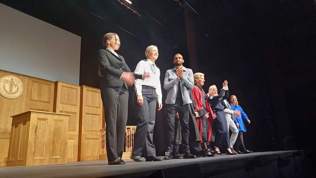 <a href="/MurderTT/">Murder Trial Tonight 2</a> has begun! What a brilliant start to the tour <a href="/Sadlers_Wells/">Sadler's Wells</a> on the weekend 🙌 Thank you to  <a href="/wattsdirector/">Graham James Watts</a>  #TigerslaneStudios  my agent Michael at <a href="/red_casting/">Red Casting</a> and the legend @actormikeduran for getting me on board this wonderful production! 🎭 #theatretour