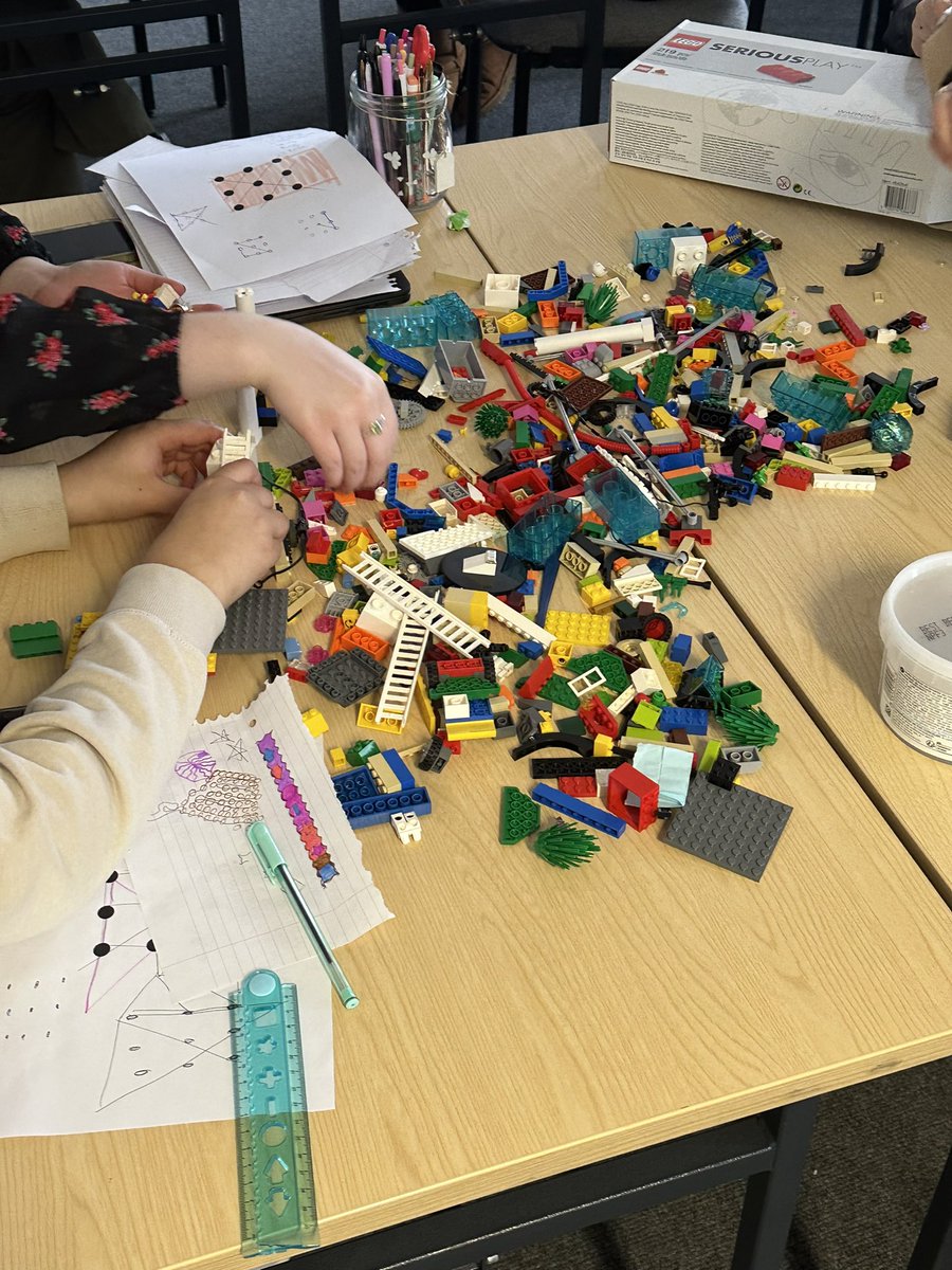 cwdhull's tweet photo. Working with our @_UoW first year #lawstudents  on #employability and developing #creativity it has been inspiring.  A session on #artificialintelligence, law and legal practice to follow. #highereducation #law #lego https://t.co/DFpy6A0tEV