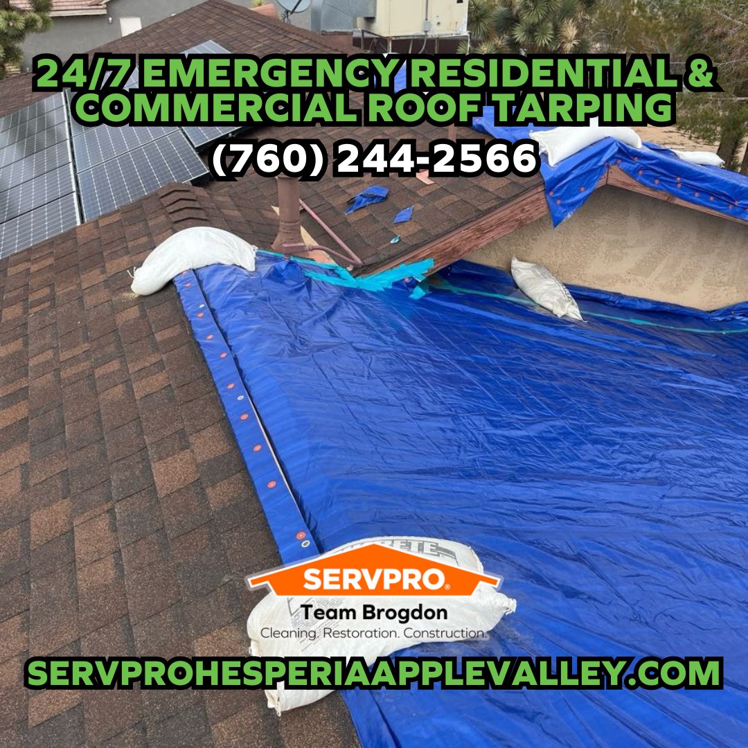 SERVPROHesperia's tweet photo. Weathering the storm together! #SERVPROTeamBrogdon is on standby 24/7 for Emergency Residential & Commercial Roof Tarping. Call (760) 244-2566 and let's keep your Hesperia property dry and safe! ☔🏠 #SERVPRO #LARain #SoCalRain #EmergencyServices #RoofTarping #WaterDamage https://t.co/wtQWprNhcB