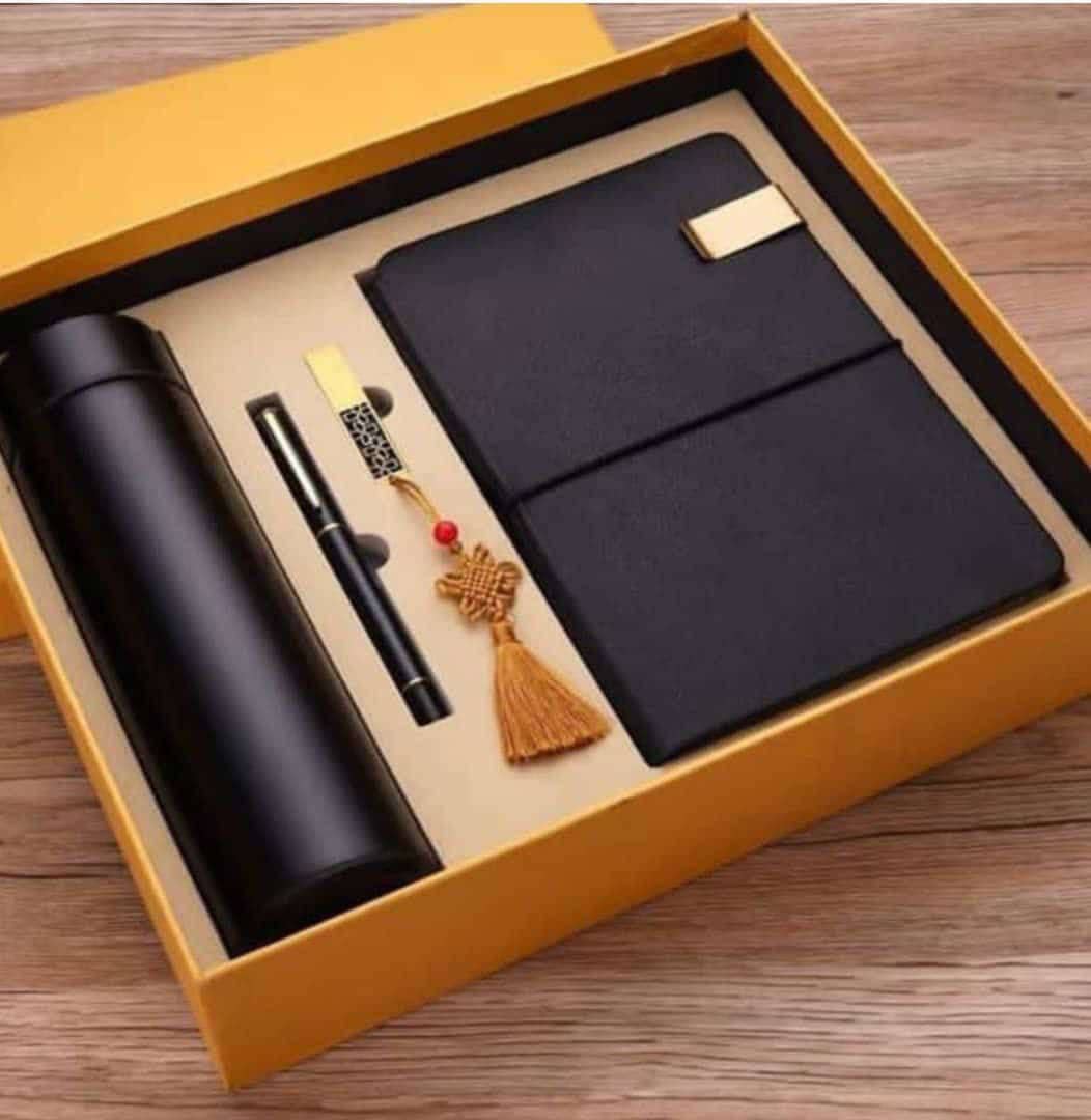 Favour_place's tweet photo. We sell all types household &amp; kitchen utensils
Location: Lagos 
Delivery: Nationwide 
To order chat/call 09052236804 https://t.co/e2dYuR7S0G