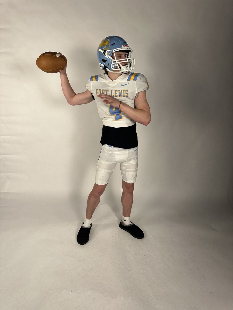 Committed. Thanks to my family and <a href="/PalmerRidgeFB/">Palmer Ridge Football</a>, time to get to work! <a href="/FLCCoach_Cox/">Johnny Cox</a>