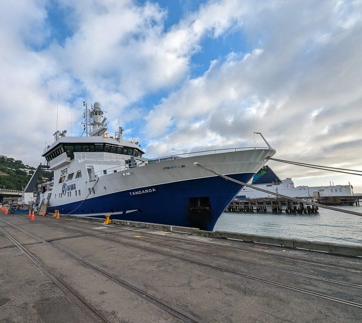 ThomLinley's tweet photo. Home for the next 3 weeks. More details to come tomorrow! #deepsea goodies on the way. https://t.co/QOD7XuNkZO