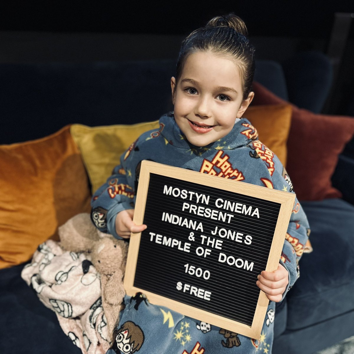 Bostondunk's tweet image. Time we meet for a coffee, chat footy and I can rent (free) you something from our home cinema! #LeighOnSea #MostynCinema