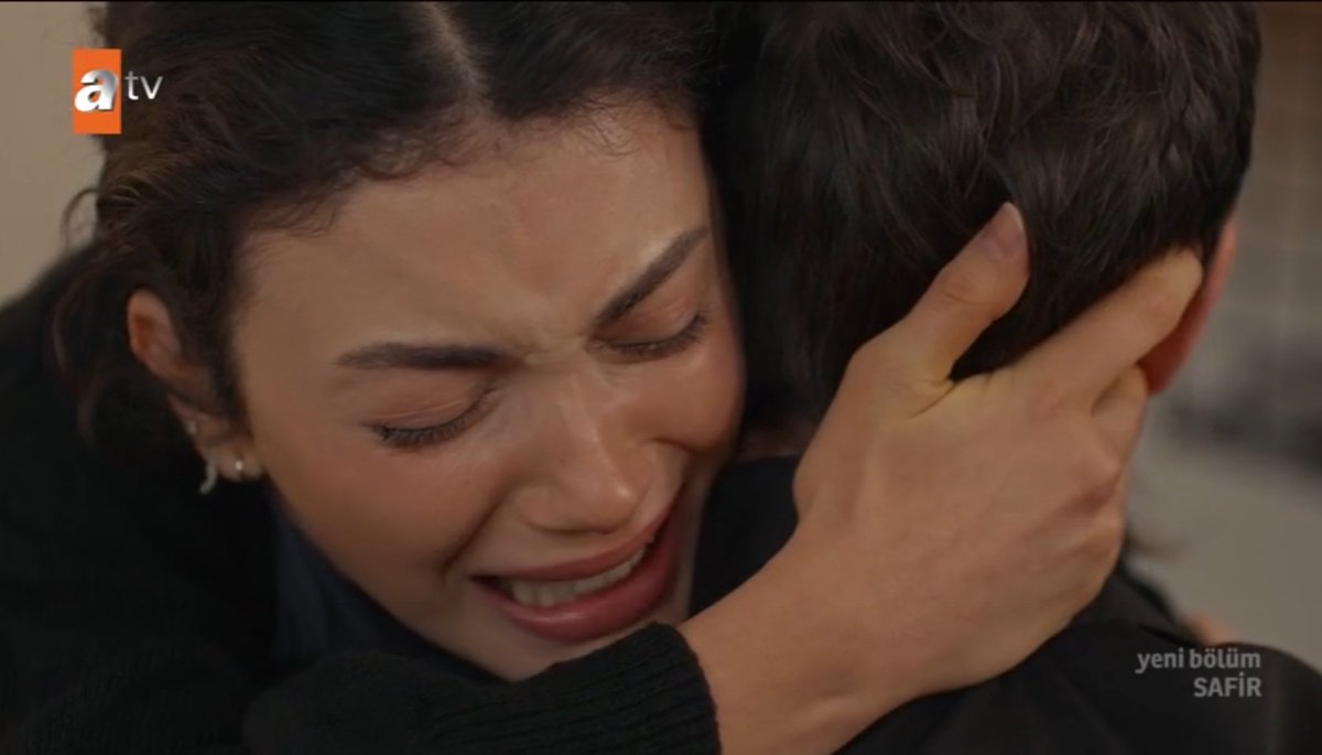 clara_garan's tweet image. Y seguimos con los llorones!! Todo el capítulo con la pareja llorona!!!
No lloren mañana con el rating @safirdizisi @atvcomtr @_NTCMedya 

#Safir #AtFer #IlhanSen #AteşBakırcı
