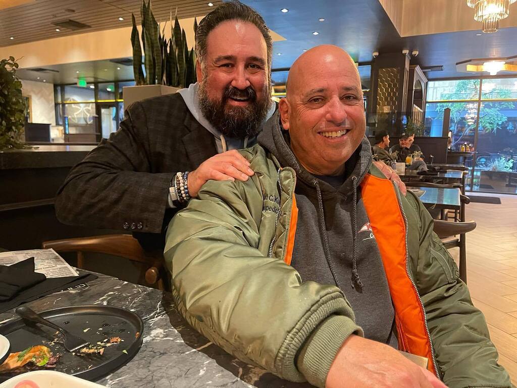 CMMSpectrum's tweet photo. Lunch with an old friend.
#KlapperVision #HowAreYa https://t.co/Vrr9cjgnxV https://t.co/giS0He0GZF
