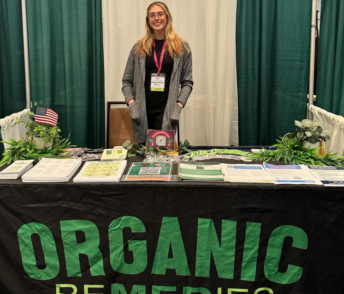 Or_Remedies's tweet image. This weekend our team attended the PA Pharmacist Association Annual Conference in Harrisburg.
We had a wonderful time our research study with #PCOM, and more about the science behind the stigma. We had the opportunity to speak with tons of Pharmacist students and Pharmacists.