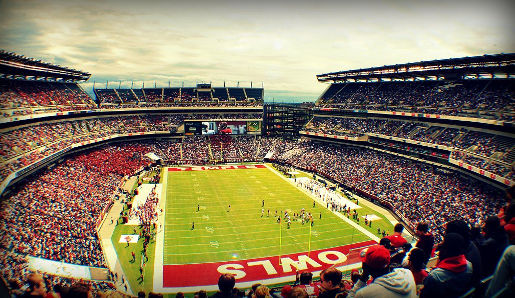 #AGTG I've been WORKING and DREAMING of this day to proudly announce that I HAVE EARNED A OFFER TO TEMPLE UNIVERSITY!!!! #Glorytogod #Longtimecoming @sirknight95 @GibsonAnathan @coachterrykarg @CoachRich72 @SMJ2852 @coachkou @UmbraDylan @Temple_FB @JuCoFootballACE @JUCOFFrenzy