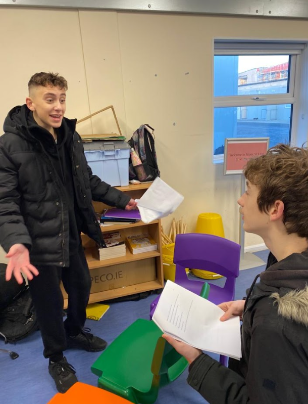 Huge thanks to Sarah and <a href="/Vlad_Gurdis/">Vlad Gurdis</a> for their incredible skill in bringing the Stories At The End of The Garden project to life in our 2nd yr Artistic Perf. classrooms over the past 10 wks. So grateful to the <a href="/AbbeyTheatre/">Abbey Theatre</a> and to <a href="/k8heffernan/">Kate Heffernan</a> for her permission to use her work.