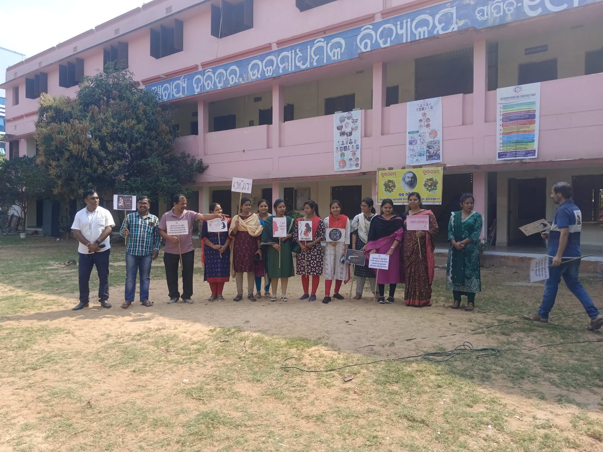 UnityIsStrengt6's tweet photo. "Empowering the youth through knowledge and action, UIS Cancer Foundation conducted a thought-provoking debate and essay writing on cancer awareness at Acharya HariHar HSS. Let's stand together on #WorldCancerDay to fight this disease! #UISCancerFoundation #CancerAwareness https://t.co/SfdAbEGFiv