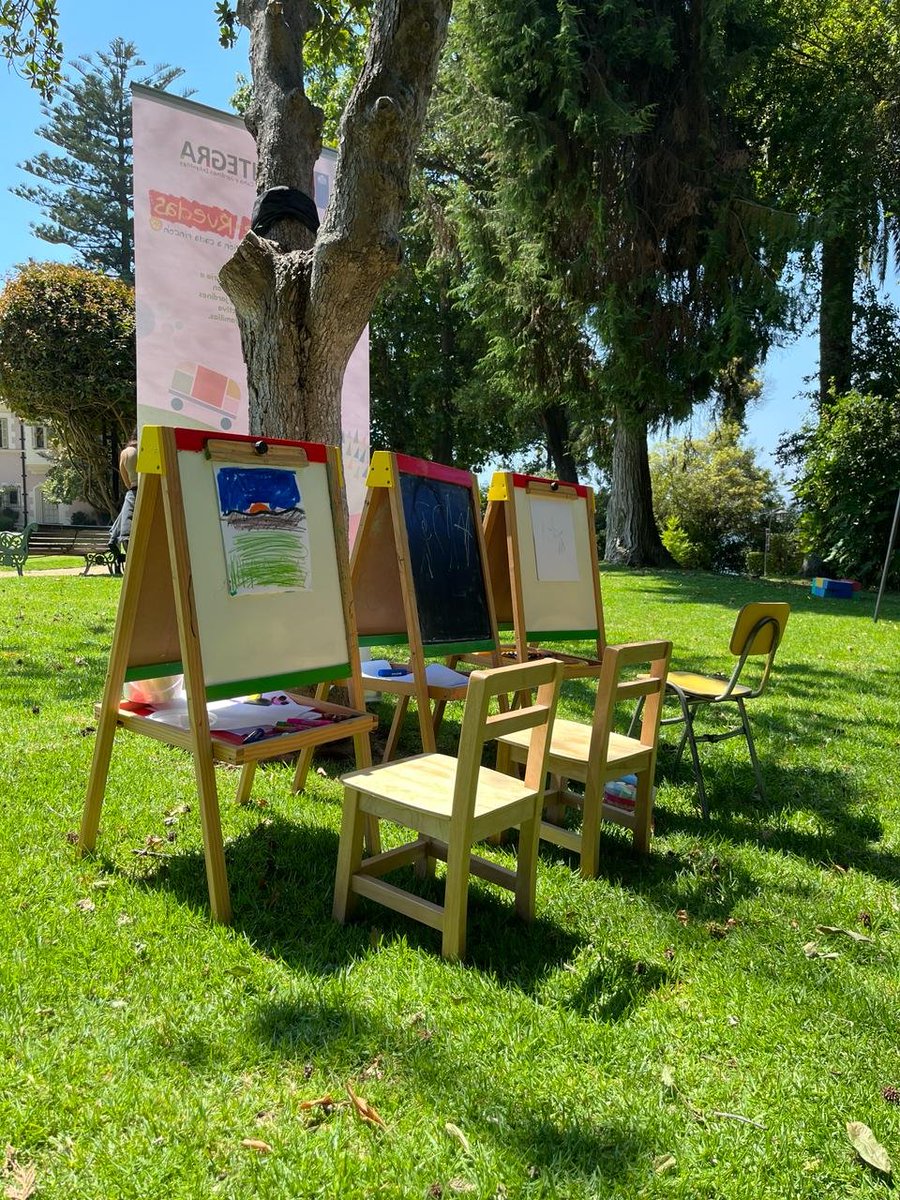 SubEducParv's tweet photo. 💚Hoy comenzó el programa "Escuelas Abiertas" en el Palacio Presidencial de Viña del Mar, dedicado a brindar apoyo a las niñas y niños afectados por los incendios en la región. @F_integra suma la modalidad no convencional Jardín Sobre Ruedas para acompañar a la primera infancia. https://t.co/hp03cRWqbN