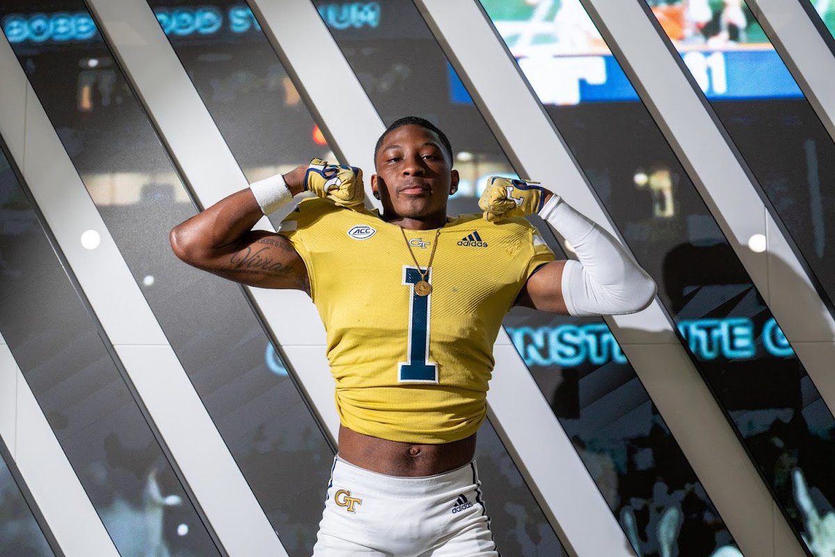 4problem_'s tweet photo. Great visit this weekend at Georgia Tech!! 🐝🐝 @GTFootball @CoachSantucci @brent @RickyBrumfield @corypeoples @Q_Jones2 @coacherrinjoe https://t.co/SfK7KeNIUL