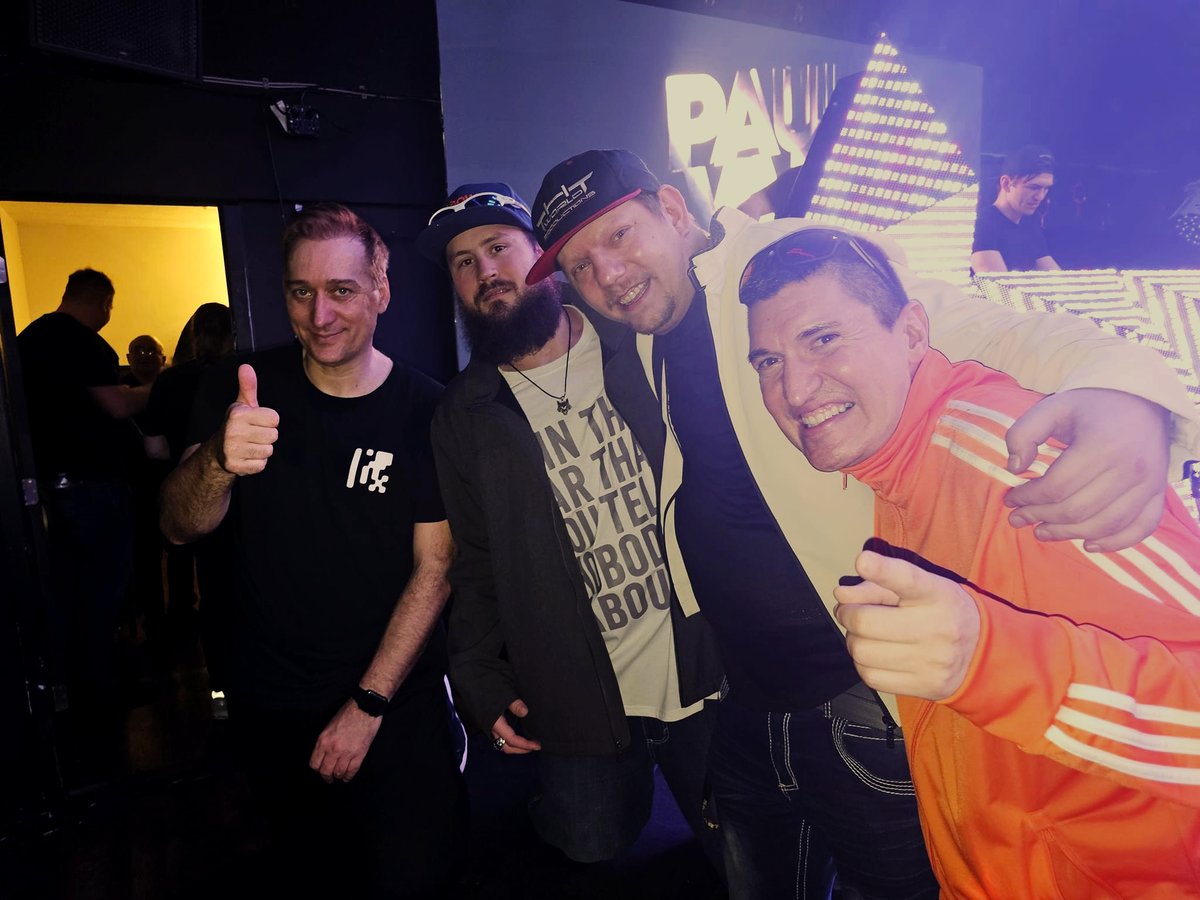 What a weekend at <a href="/oraseattle/">Oraseattle</a>!
<a href="/PAULVANDYK/">Paul van Dyk</a> thank you so much coming out and taking the time to snap a photo with us! 

<a href="/johnnymonsoon/">Johnny Monsoon</a> <a href="/inmotiondjs/">Eric Weber/WEB</a> love u guys u killed it! 

#seattle #trance #techno #oraseattle #thtworld #thtworldproductions