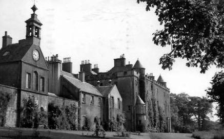 tourscotland's tweet photo. Old Tour #Scotland Ancestry Travel visit Genealogy Scottish Family History Blog photography and story of #Sundrum #Castle located #North of #Coylton village in #South #Ayrshire original castle was built in 14th century by Sir Robert Wallace, Sheriff of Ayr https://t.co/O4amArBdnt https://t.co/UPsRMayEGg