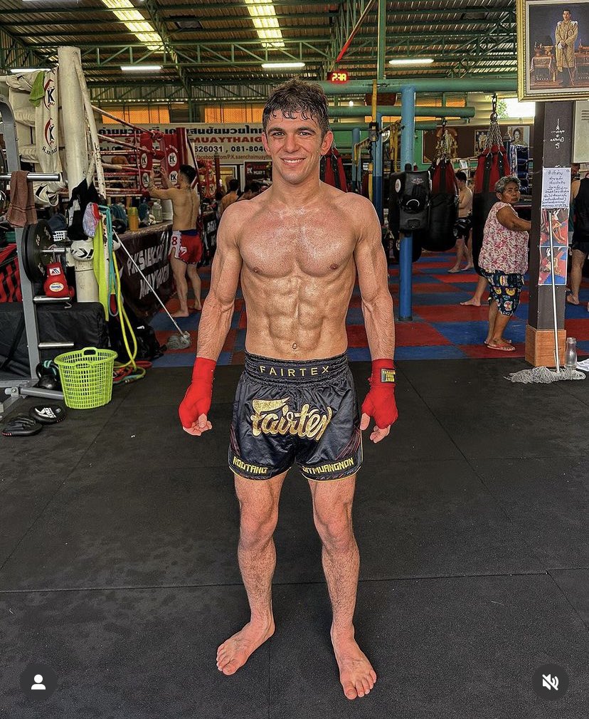 柔術世界王者マイキー・ムスメシ、ピザとパスタが文字通りの主食という