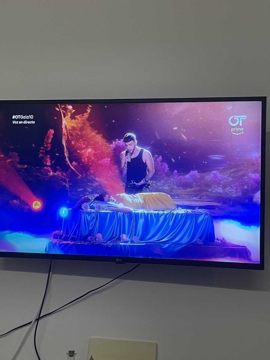Coboooos's tweet photo. Representación gráfica de los sueños de Naiara #OTGala10 https://t.co/Nkt2UCD9Qp