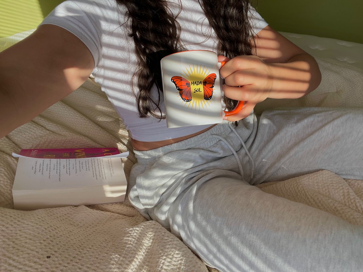 HadaSolStore's tweet photo. 2/14 First ever 𝖒𝖚𝖌𝖘 will be available @ 12 pm est 
https://t.co/bouHJrJXPM 🧡☕️🍵
Don’t miss out on these!! 
#coffeecup #merch #hadasol #handmadejewelry https://t.co/ESancxrYJN