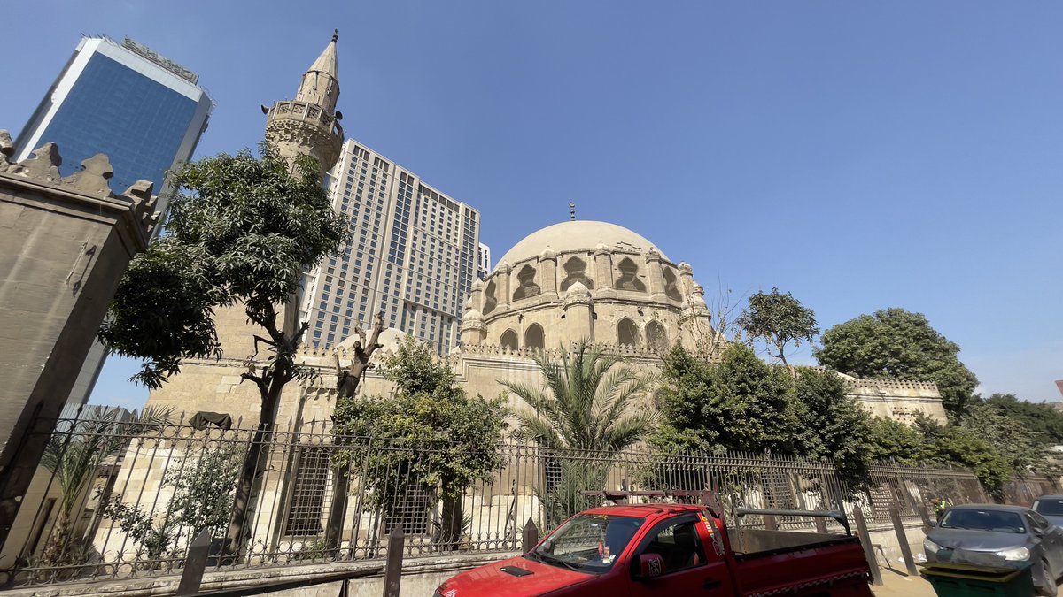 waaydn's tweet photo. Sinan Paşa Camii, Kahire
Mısır Beylerbeyi Koca Sinan Paşa tarafından 1571'de Bulak semtinde yaptırılmıştır. Taş işçiliği, mihrab ve zeminde yer yer yerel tarz tasarıma dahil edilmiştir. Cami tek büyük kubbesi ve minaresiyle şehirde Osmanlı mimarlığının en önemli eserlerindendir. https://t.co/uaRHeGCBLP