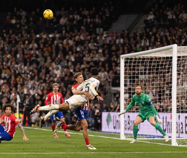 JoseC11maH's tweet photo. RT @JLSanchez78: 📸 NO PITARON PENALTI 

La Liga Española https://t.co/VDiLUSZqPw