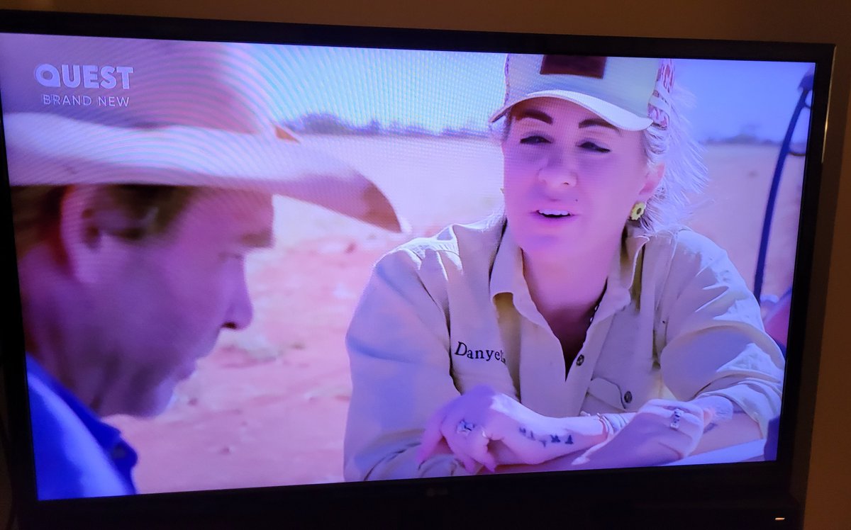 journo_chris's tweet image. I'm sure Danielle from #OutbackFarm is a hard worker but her accent is, well, let's say, special! @QuestTV