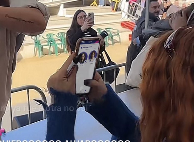 nuriaa_kivista's tweet photo. mira a mi m la suda todo ya, kiki ha hecho una actuacion DE DIEZ y si se va hoy lo va a hacer por la puerta grande ella es mi ganadora q quereis q os diga #SalvarChiara #salvarkiki #KiVi5F https://t.co/aTbxI8dHuf