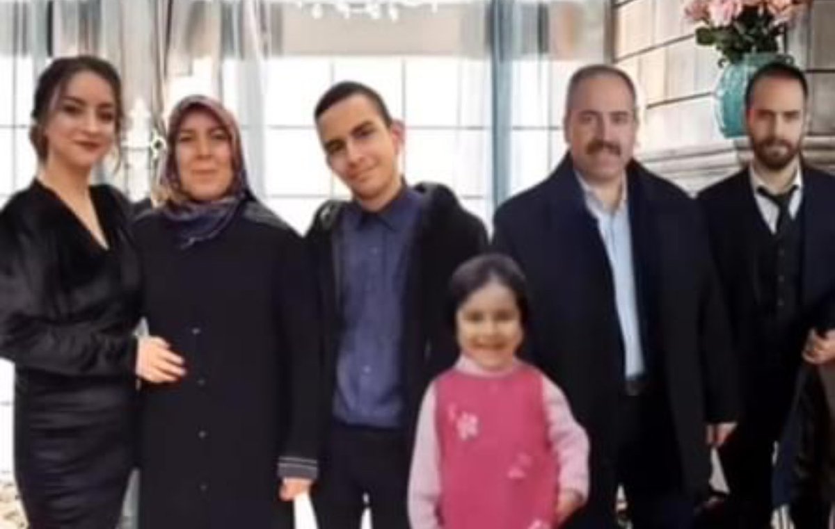 Bu hayatta aklımıza gelebilecek her şeyin ama her şeyin telafisi mümkündür .

Telafisi olmayan tek şey ÖLÜM dür .

Kendimizin ve gerçek değerlerimizin kıymetini bilelim . 
#6subat2023 #6subatdepreminiunutmayacağız 
#DepremiUnutma 
Mekanlarınız cennet olsun inşallah 🙏