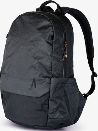 Just updated the specs on our site for the Boundary Supply Rennen X-Pac Daypack. A superbly durable & weather-resistant carry-on with a sleek design, 22L capacity, and it's lightweight too! Perfect for minimalist travel. Check it out!