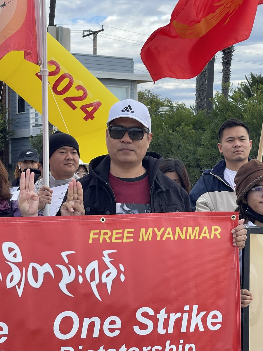 SoeMin108's tweet photo. မနေ့က မြန်မာပြည် မတရား အာဏာသိမ်းခဲ့တာ မအောင်မြင်တဲ့ ၃ နှစ်ပြည့်မှာ Los Angeles Burmese Community မှပြုလုပ်တဲ့ စုပေါင်း ဆန္ဒပြလမ်းလျှောက်ပွဲမှာ ပူးပေါင်းအင်အားပြခွင့်ရခဲ့ပါပြီ။ https://t.co/rqVcw2D4HJ