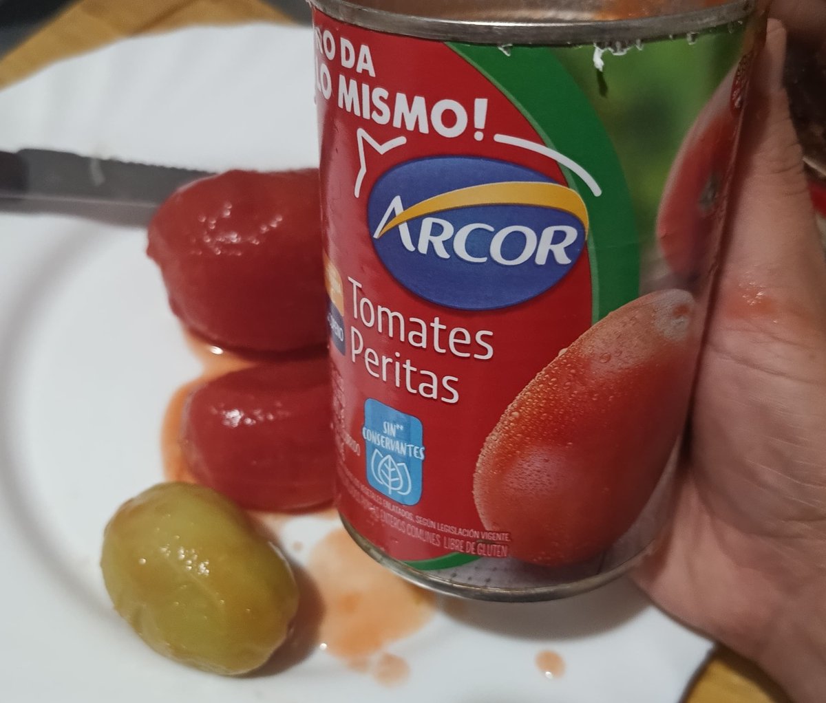 chechhfa's tweet photo. @arcor comprás la marca, te confías.
hacés el reclamo porque estaba rancio y podrido, pero como no tenés el envase y los tomates podridos te cierran el caso, y no te dan bola.. JA, Son una verguenza!!! https://t.co/gqwbkEleD2