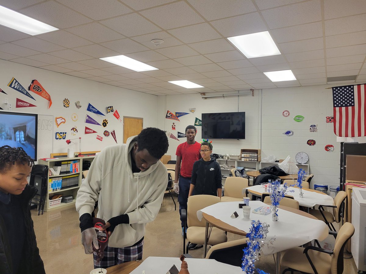 I develop school counseling programs to help students by hosting a hot chocolate bar in our career center to expose them to the space and how it's used to facilitate their growth as a student. #MSCA4NSCW