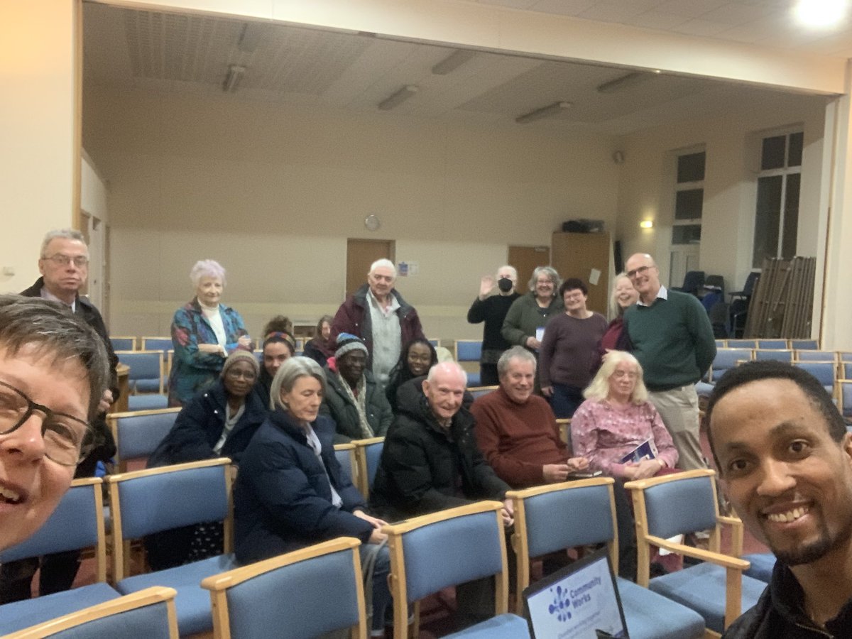 A great evening on Roundshaw with our friends from Sutton Community Works, SDA &amp; Springfield chatting #foodbank. Amazing to hear that in 18 mths households across Sutton have accessed £600k of otherwise unclaimed benefits as a result of coming for food. #pathsoutofpoverty