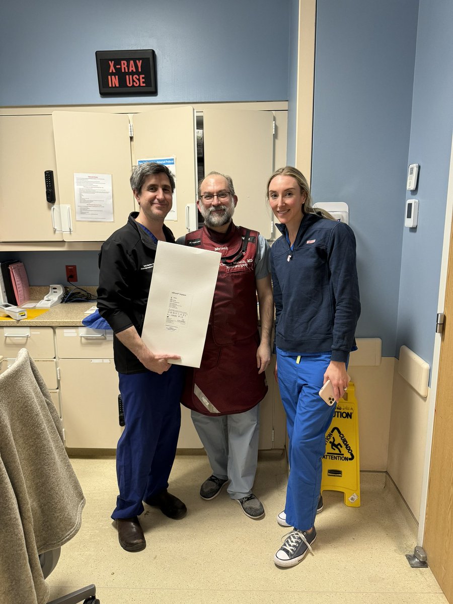 Saw my first e-shunt today with <a href="/amandaebaker/">Amanda Baker, MD</a>!! Thanks <a href="/MatoukCharles/">Charles Matouk</a> <a href="/YaleMed/">Yale School of Medicine</a> <a href="/CereVasc/">CereVasc</a> Amazing technology!