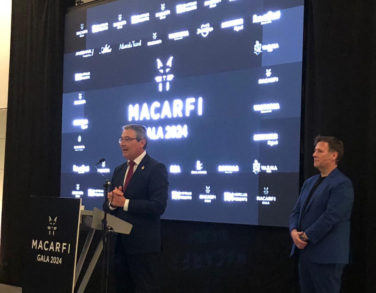 diputacionMLG's tweet photo. El presidente de la @diputacionMLG, @Francissalado, ha subrayado en la gala de los #Premios #Macarfi que la #CostaDelSol es un destino líder y de referencia por su apuesta por la calidad, que en materia agroalimentaria y de restauración se materializa a través de @SaboraMalaga https://t.co/LPXEdLsFgu