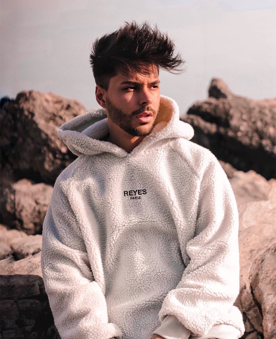 ReyesClothes's tweet photo. FIN DE STOCK ☁️

Notre lushan est disponible à -60% 

Rendez-vous ici: https://t.co/QIdv9bj5LC https://t.co/QBjZTGWeoL