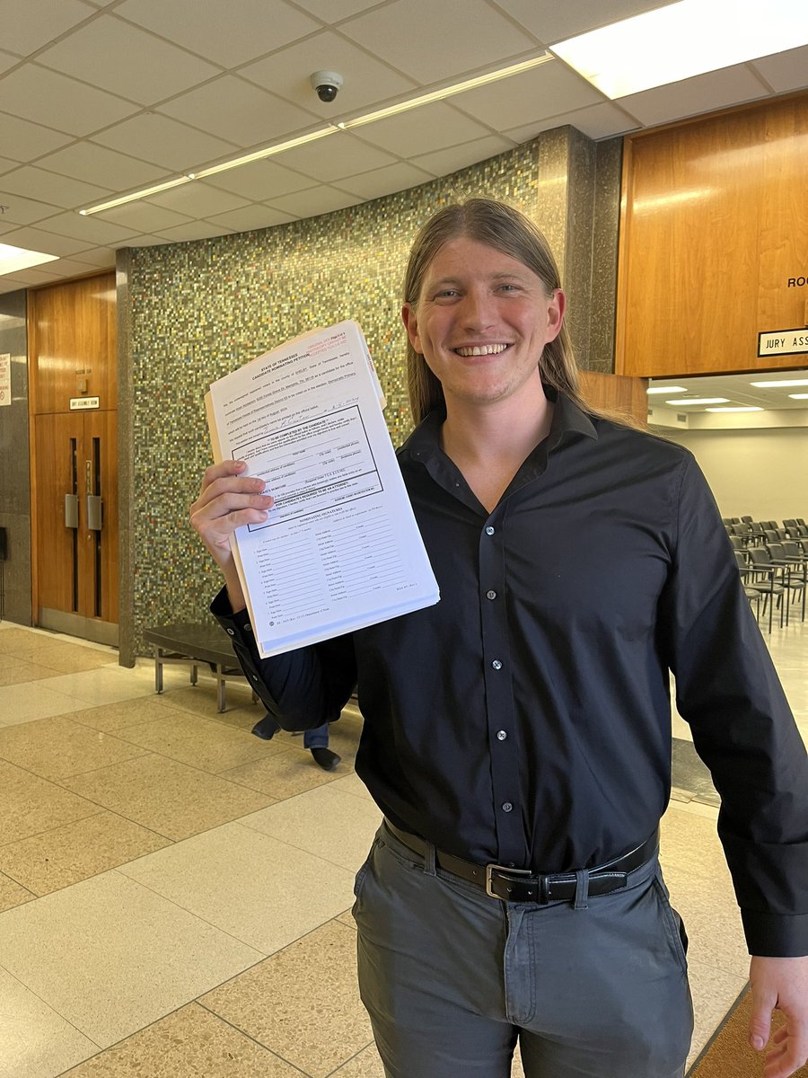 nordstromfortn's tweet image. It’s official! I picked up my petition. 

Now, let’s go win this thing! 🗳️😎🩵 

#govotetn #redtoblue #runforsomething