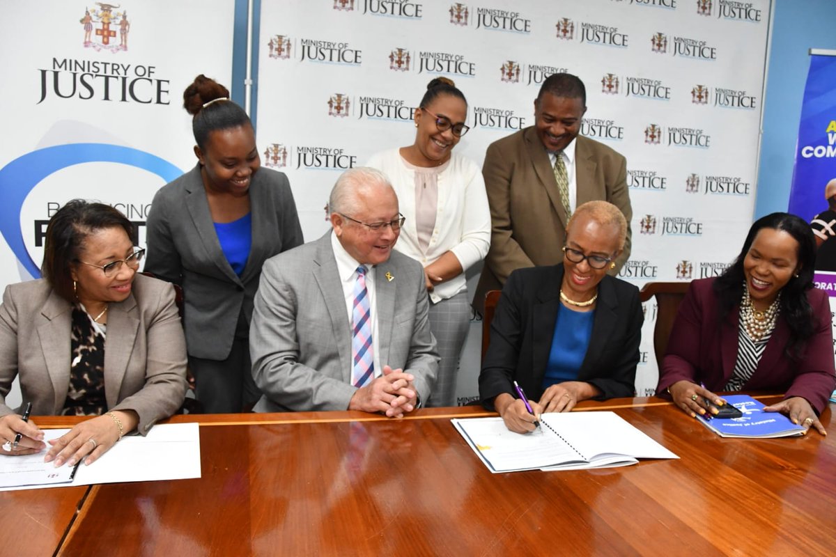 Delroychuckjm's tweet image. #FirstClassJusticeSystem: @mojofficialjm this morning signed a Memorandum of Understanding with @moeyjamaica  to deliver Restorative Practices training in schools.

This will equip staff and students with the tools to better resolve conflicts. 

#AccessToJustice