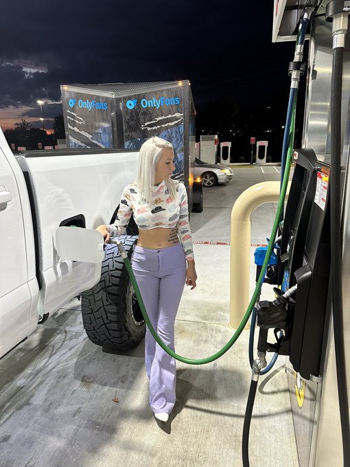 You should be doing this for me!! WHERE ARE YOU?? Geez https://t.co/saxZFOJdFB<a href="/tag/pink"class="tags"><span>#pink</span></a><a href="/tag/badgirl"class="tags"><span>#badgirl</span></a><a href="/tag/bibailey"class="tags"><span>#bibailey</span></a>