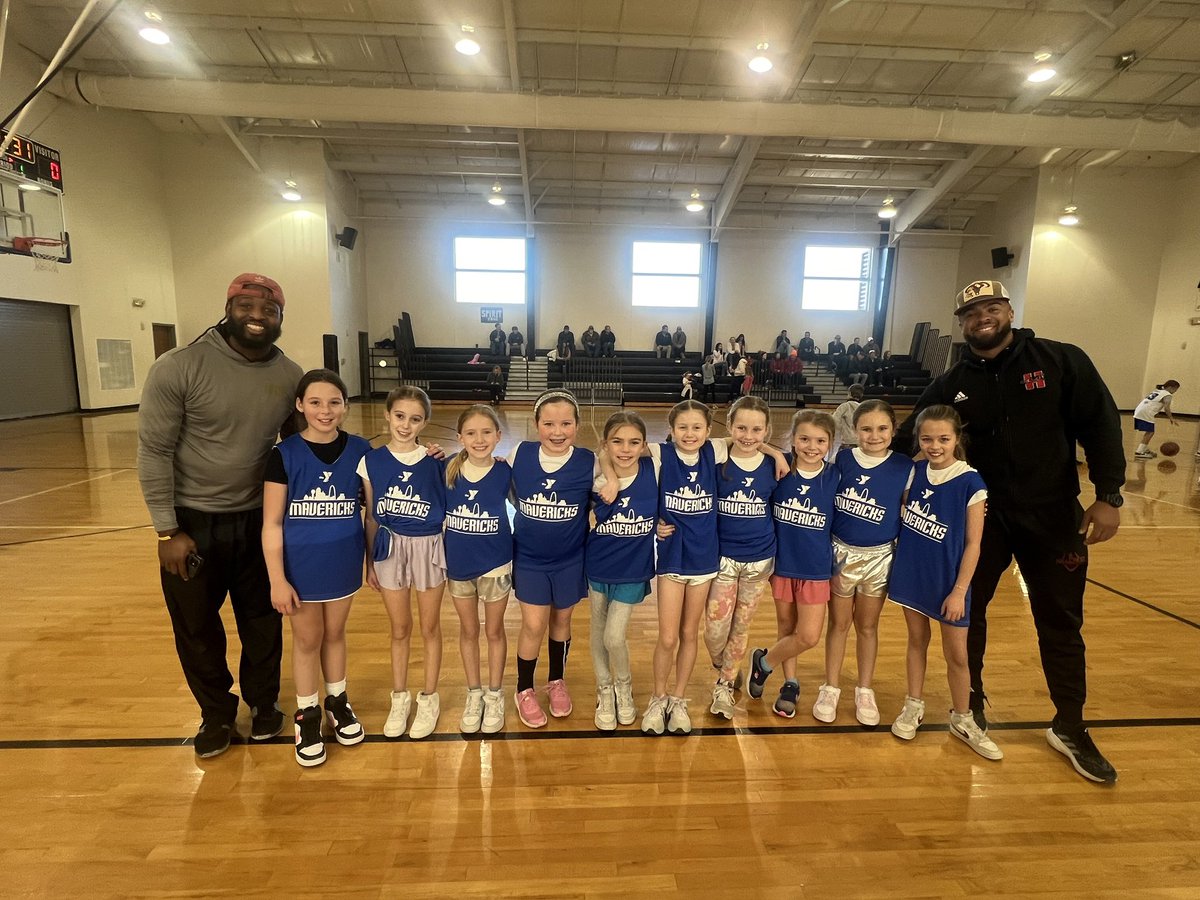 InPhase_LLC's tweet image. Quote Parent “ these girls have not one in two years “. Well, we found away to change that ! 🔥🤫#basketballtraining #inphasetraining #youthbball