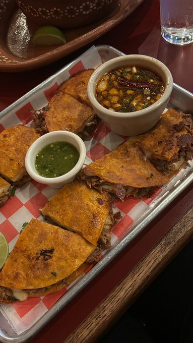 creamin rn omg https://t.co/6vKfmcaCZS