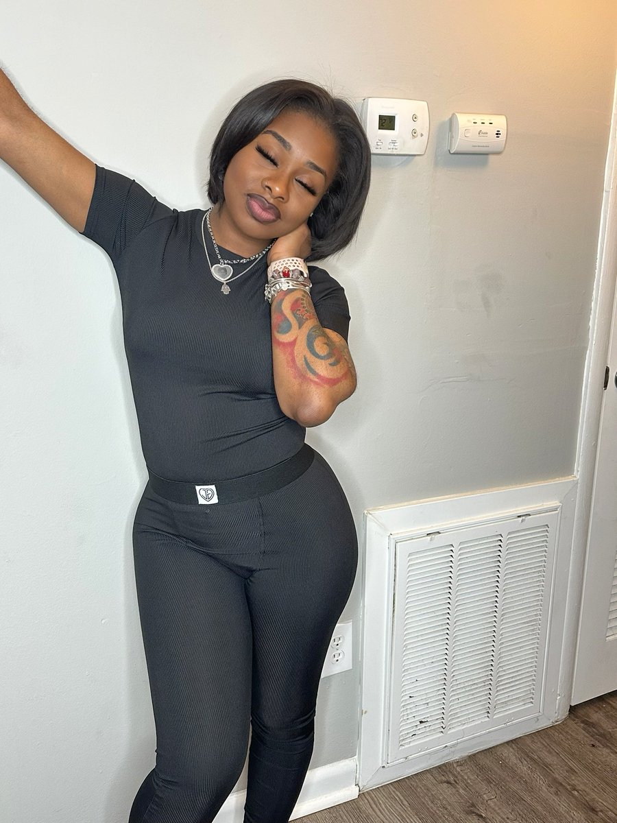 JMonae1_'s tweet photo. we can do a JG one 🫶🏾 https://t.co/AwvxXTNRzw